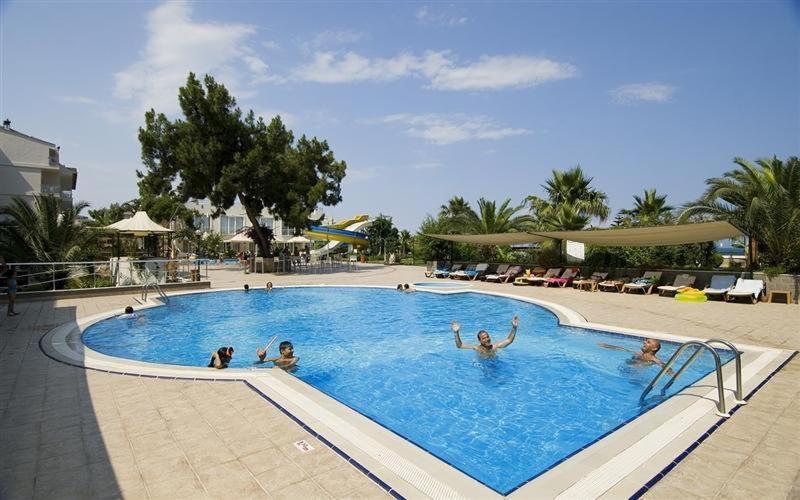 Club Marakesh Beach Hotel بيلديبي المظهر الخارجي الصورة