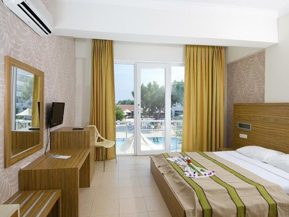 Club Marakesh Beach Hotel بيلديبي المظهر الخارجي الصورة