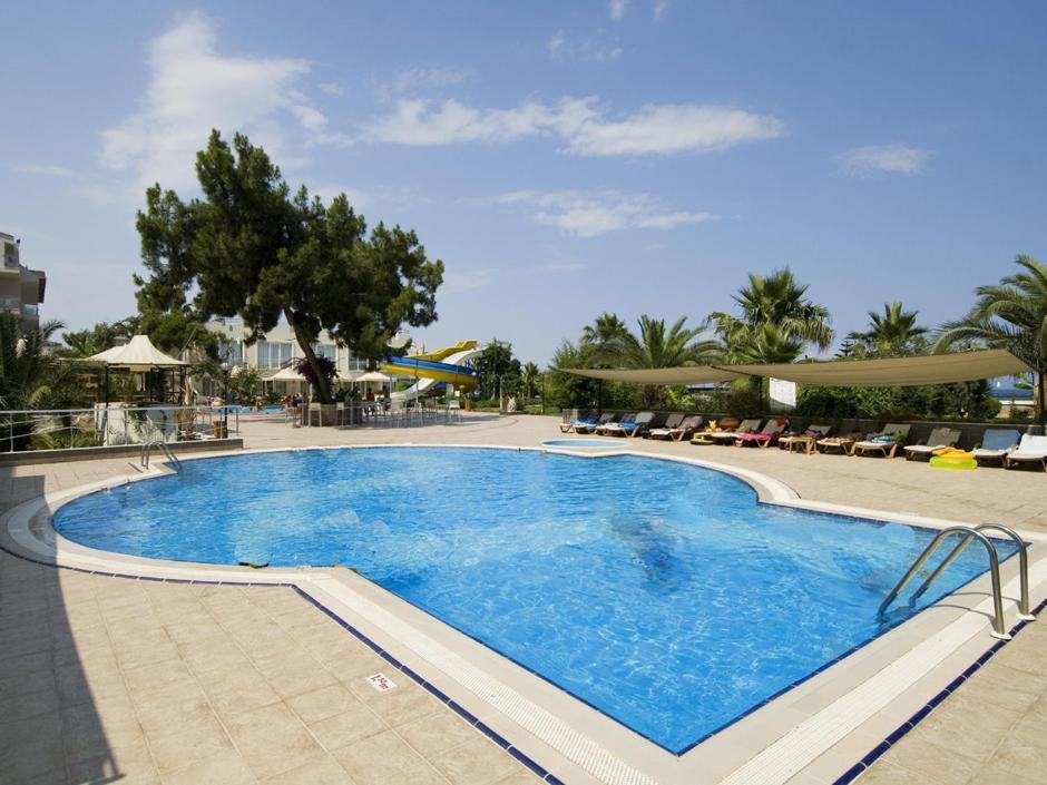 Club Marakesh Beach Hotel بيلديبي المظهر الخارجي الصورة